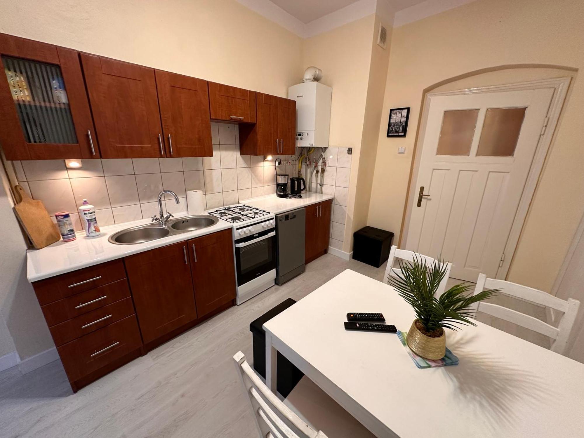 Apartamenty Ktw Central Station Katowice Buitenkant foto
